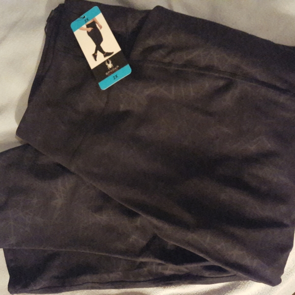 See Other Listing For This Item.NWT SPYDER active leggings, black print, pockets - Picture 4 of 11